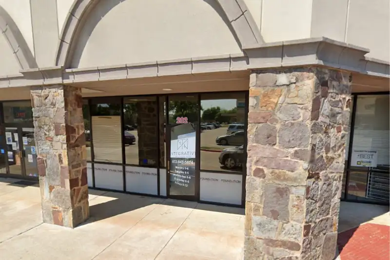The front entrance of Integrative Care of North Texas in McKinney, TX